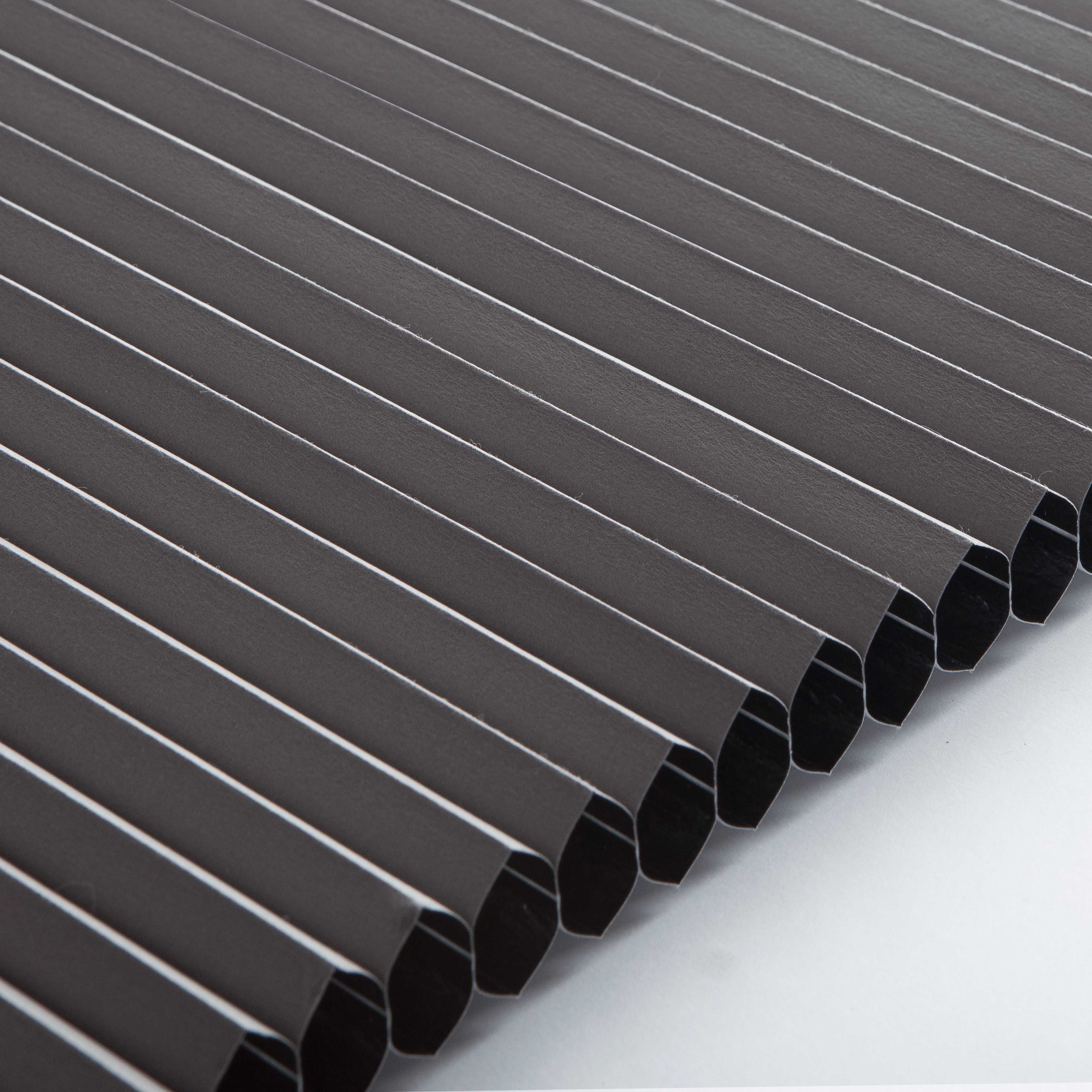 Plissee Honeycomb Komfort Collection blickdicht mit grau Reflektionsbeschichtung 1-2826 DU