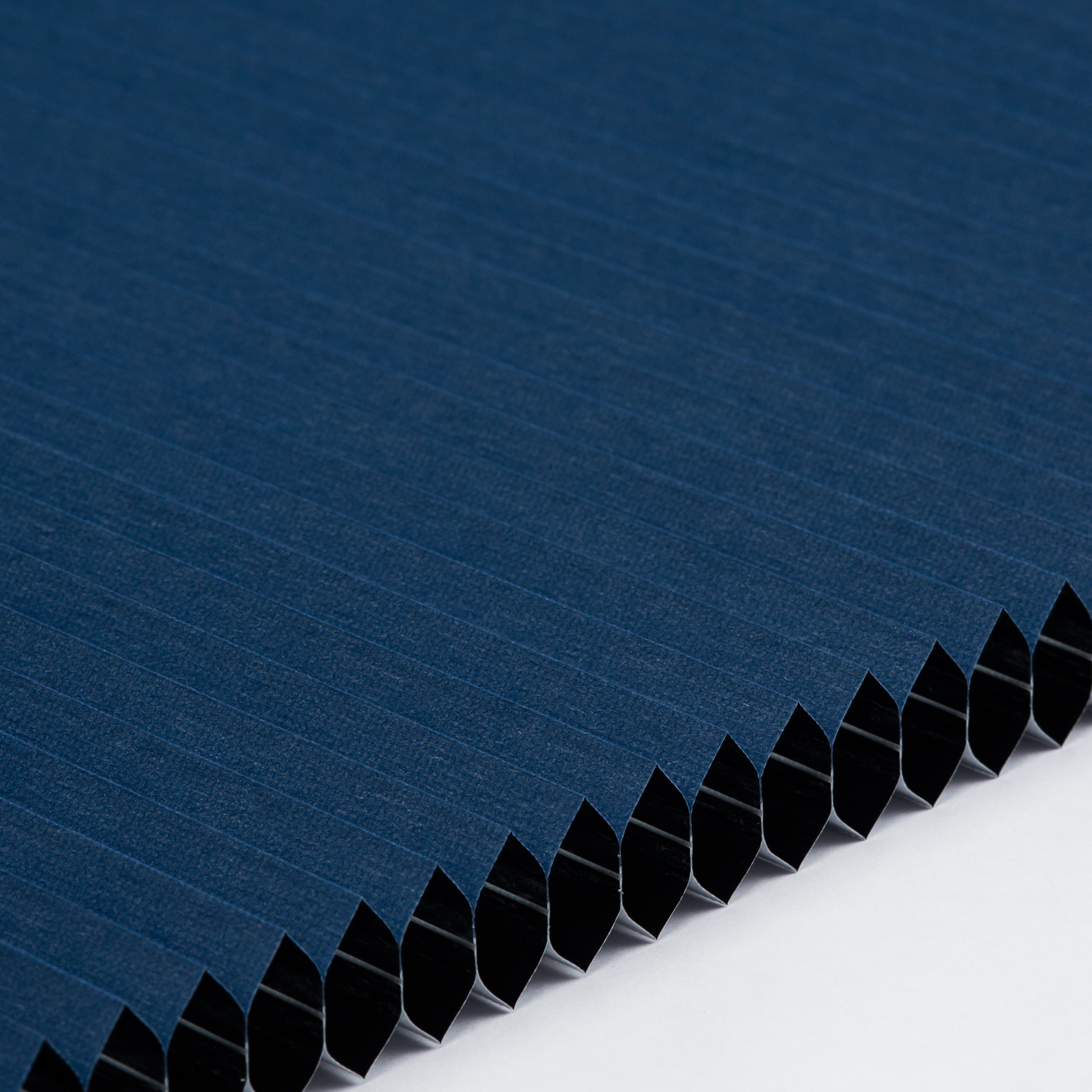 Plissee Honeycomb Blackout Komfort Collection Enzianblau mit Struktur – Verdunkelnd & blickdicht mit Reflektionsbeschichtung 1-3766 DU