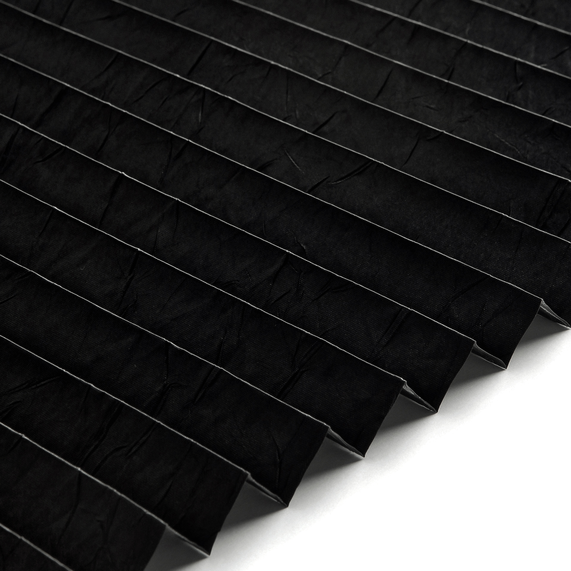 Plissee Standard Collection vierteltransparent Anthrazit-Schwarz mit Crinkle-Optik 0-1164